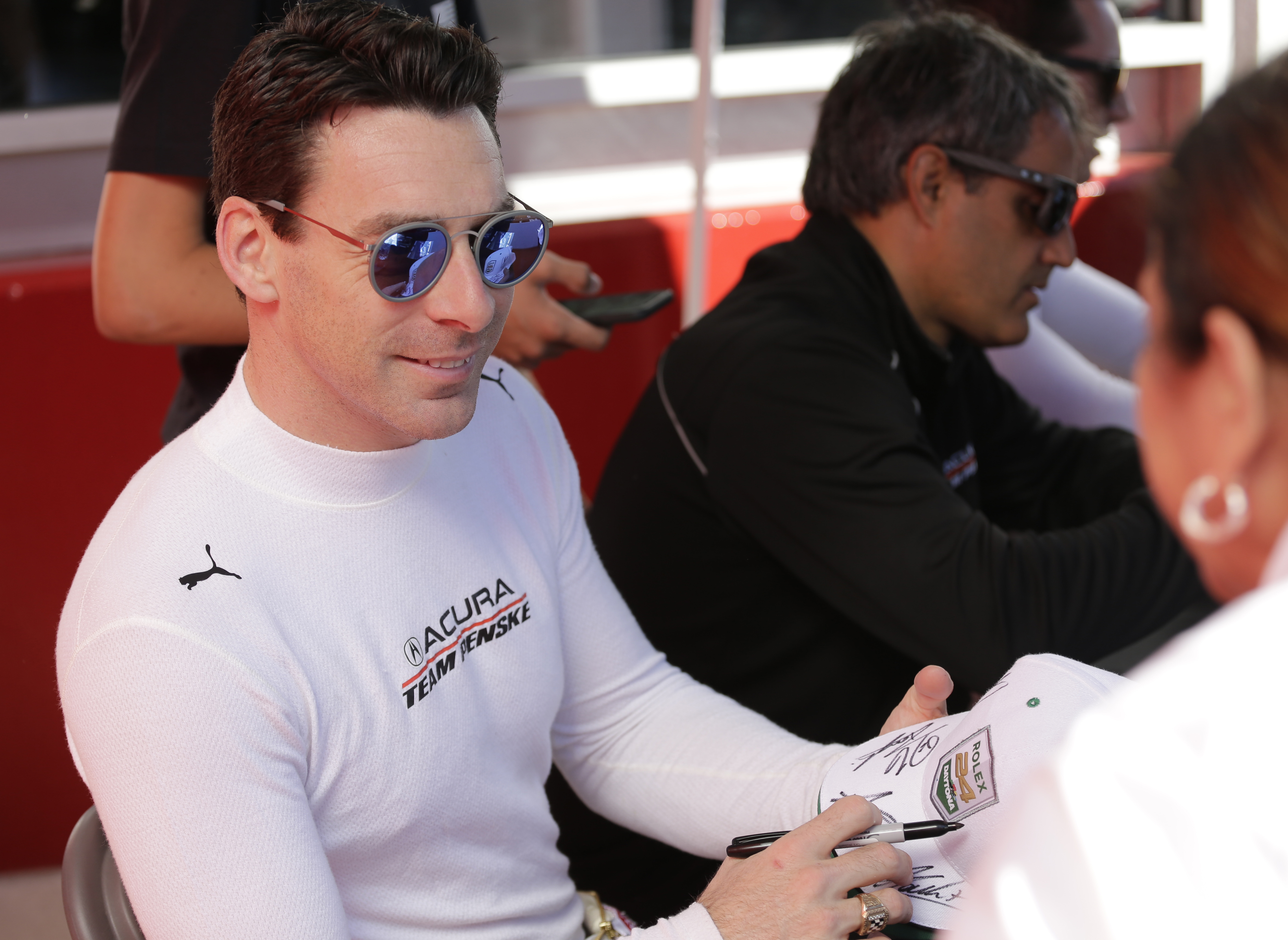 Simon Pagenaud wins IndyCar's 1st virtual race on an oval 