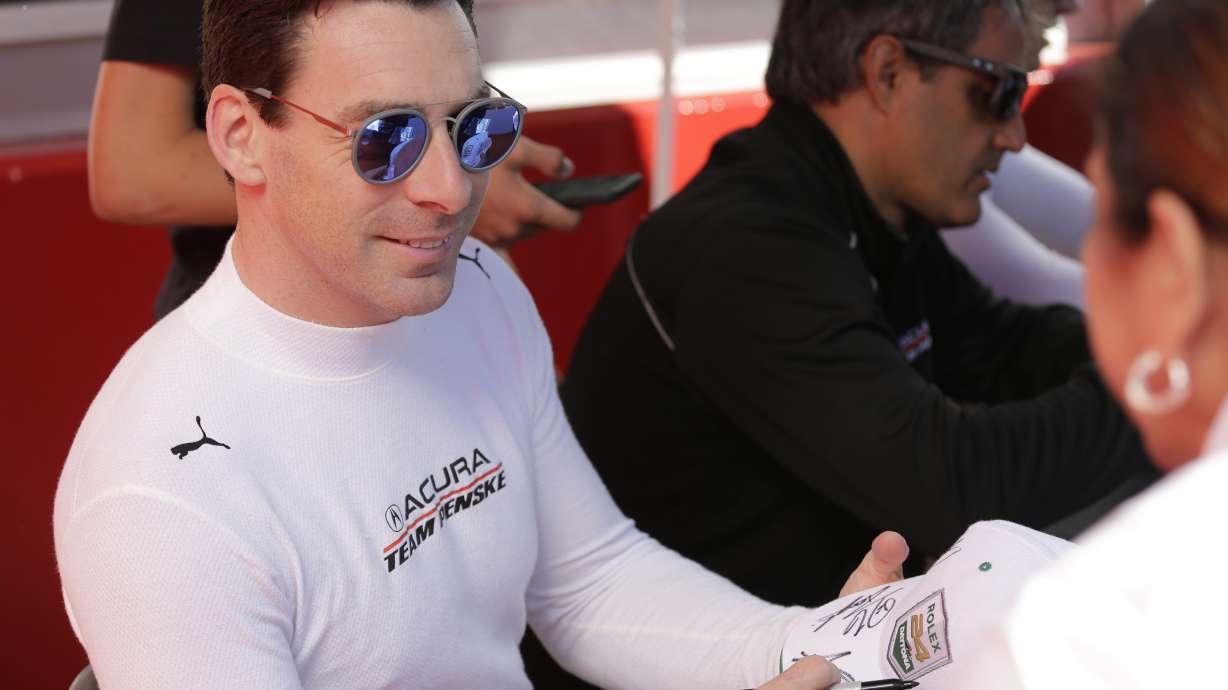 Simon Pagenaud wins IndyCar's 1st virtual race on an oval