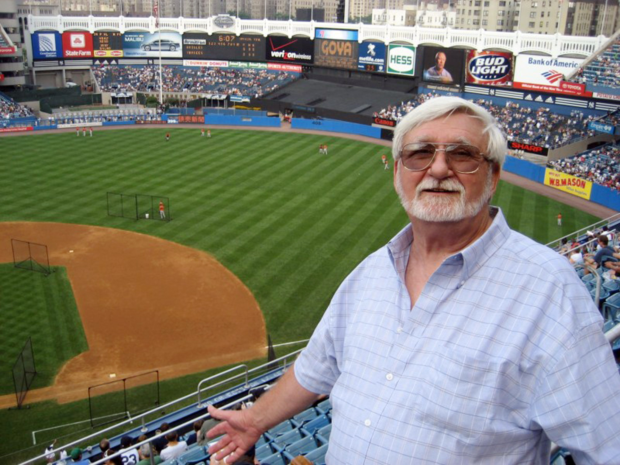 Dying alone: Coronavirus keeps family from loved ones at end