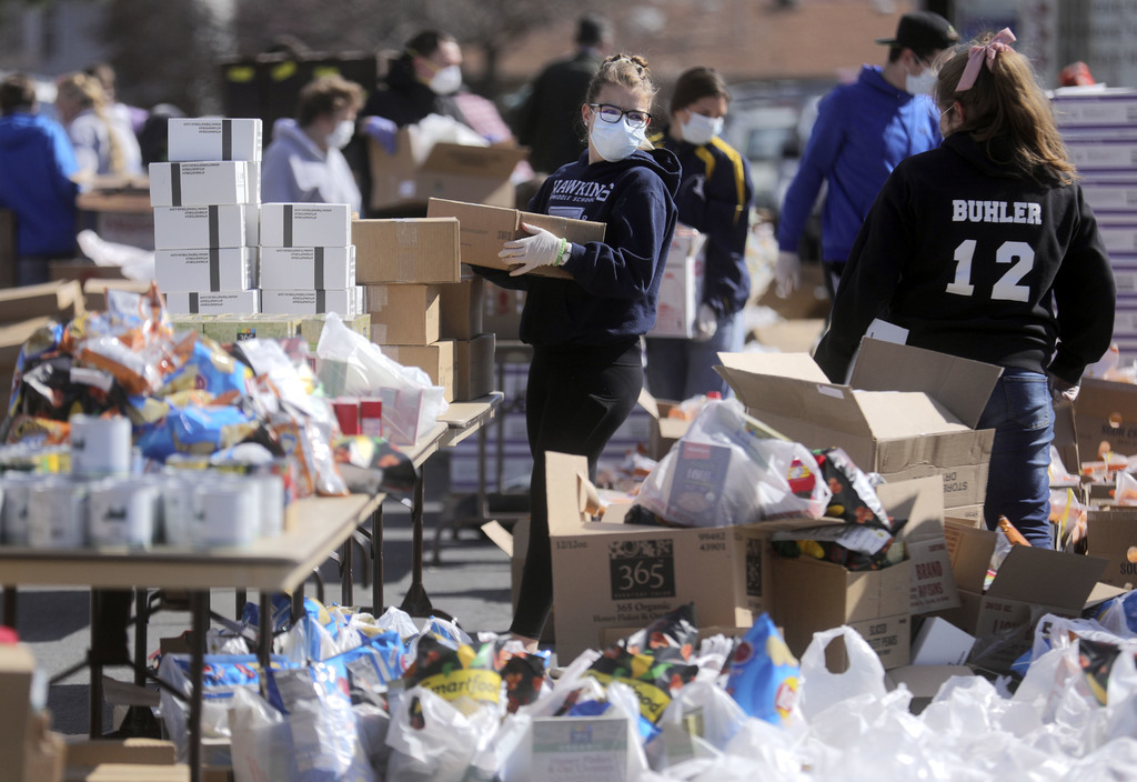 Utah Food Bank and volunteers rally to meet explosion in need with logistical restrictions