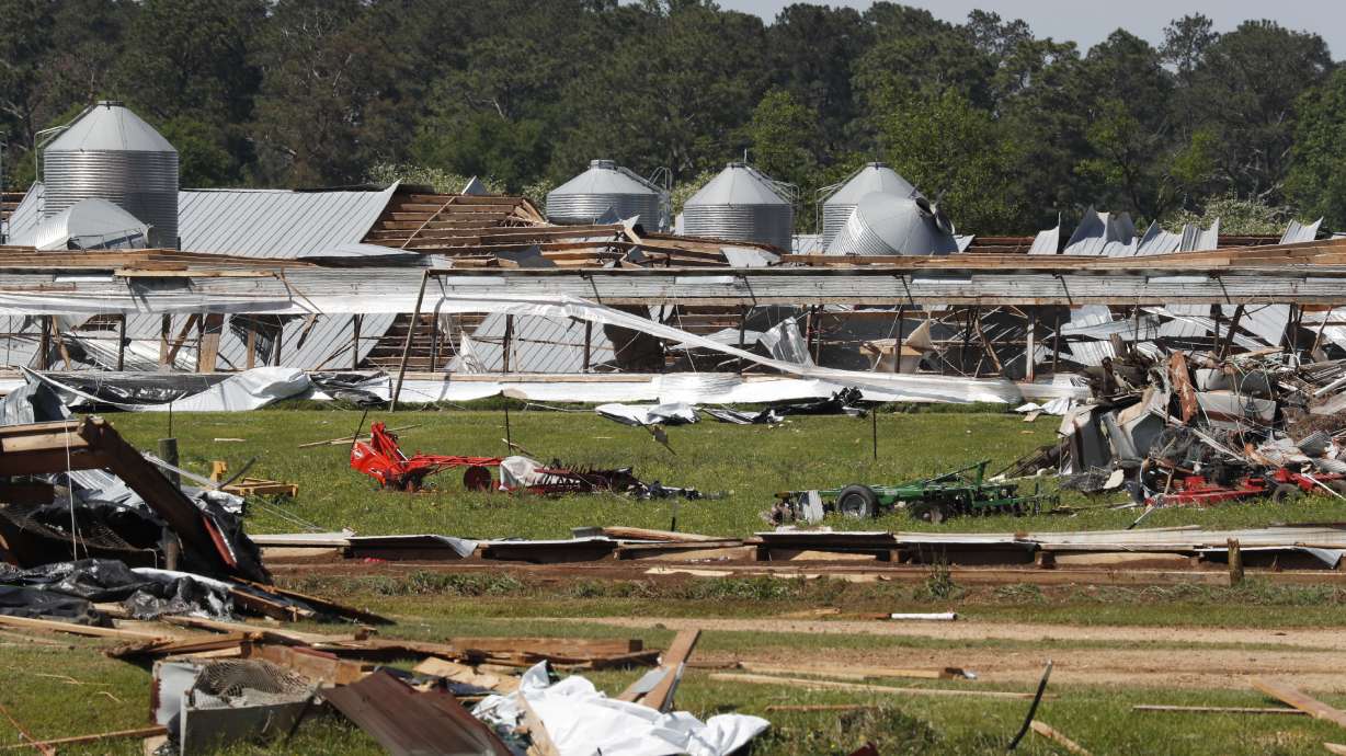 Death toll rises for 2-day outbreak of storms in the South