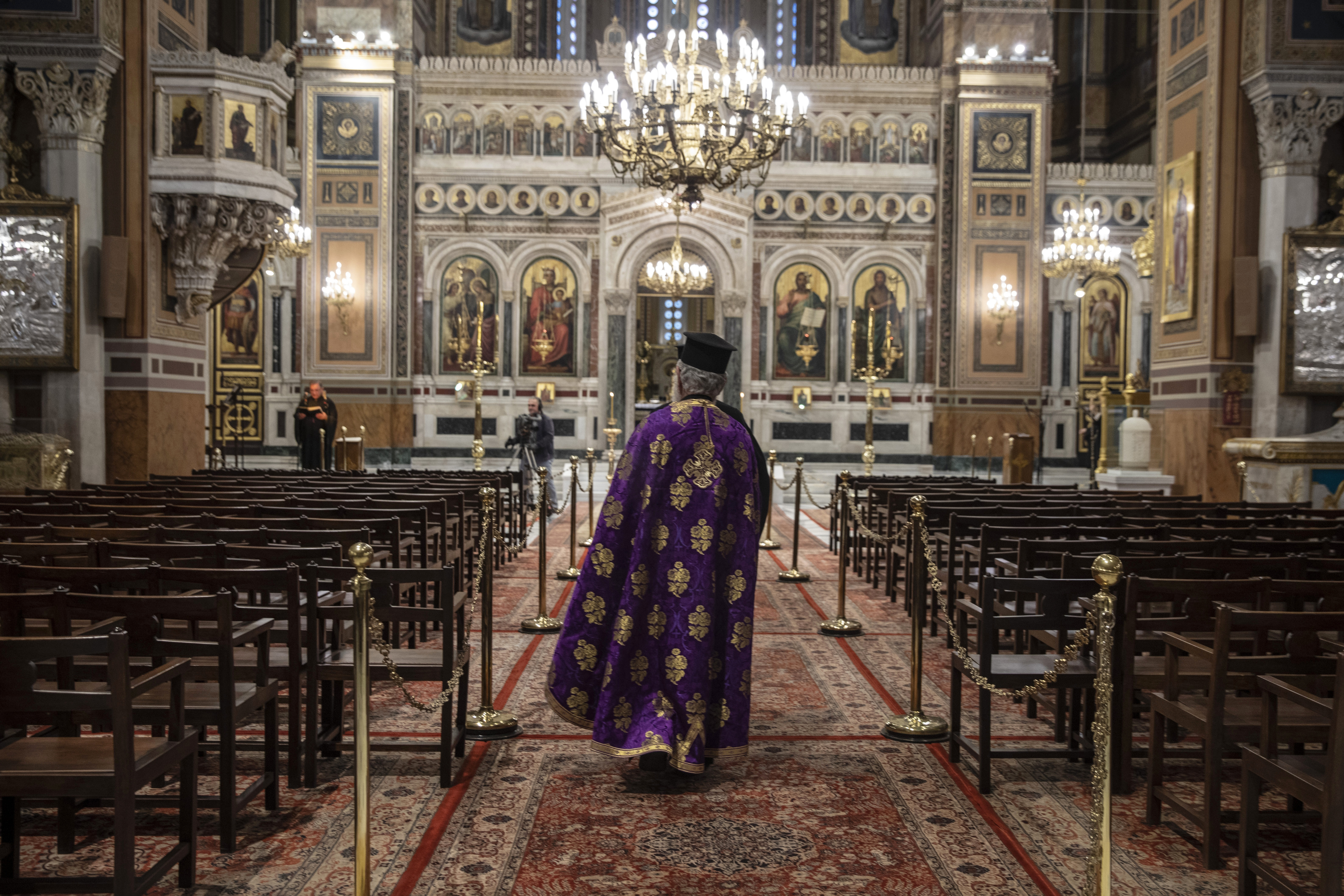 Lockdown weighs heavily on Orthodox Christians during Easter