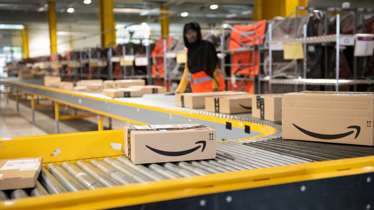 The Amazon lockdown: How an unforgiving algorithm drives suppliers to favor the e-commerce giant over other retailers