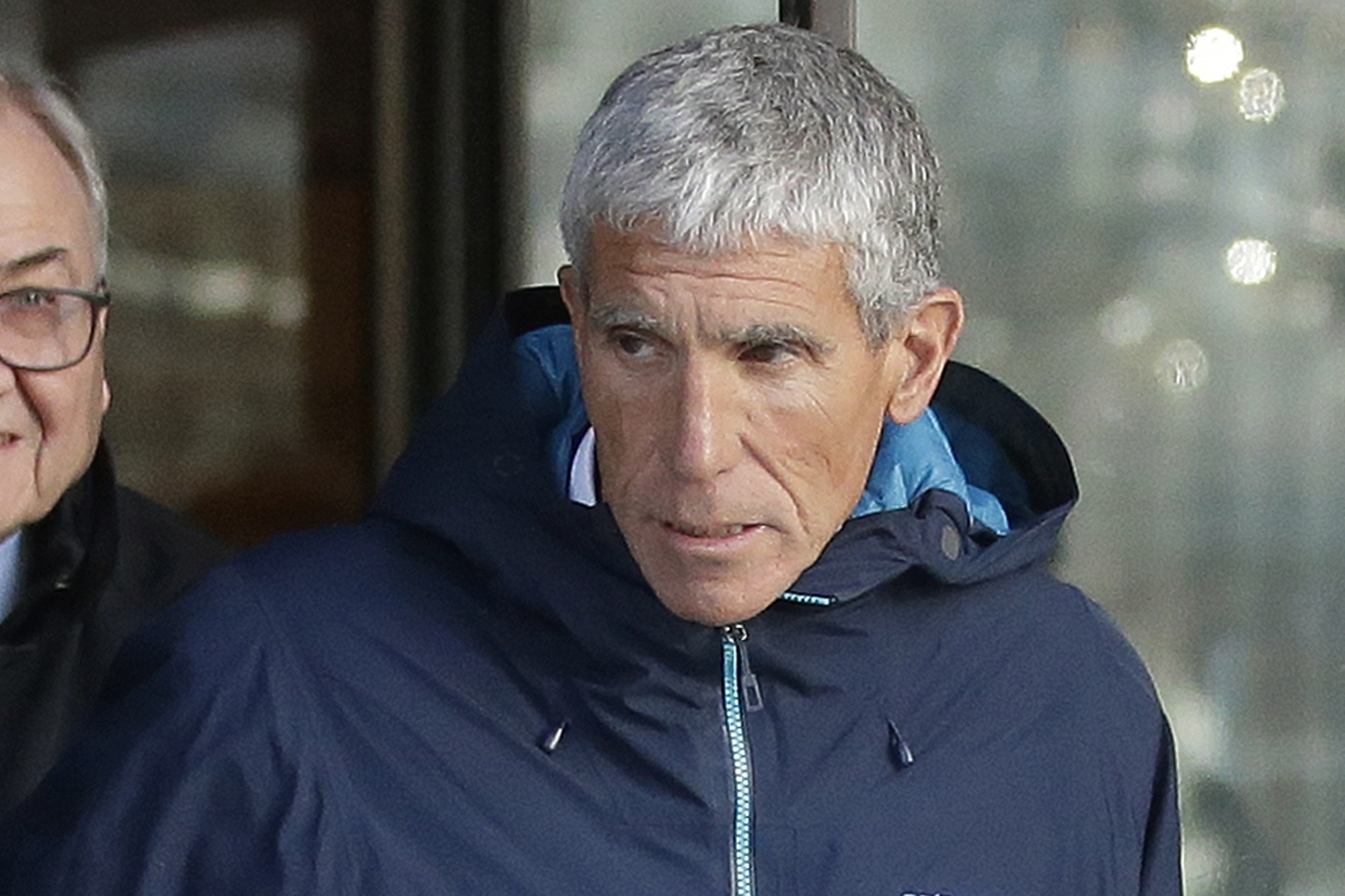 Agents in college bribery probe deny bullying core witness