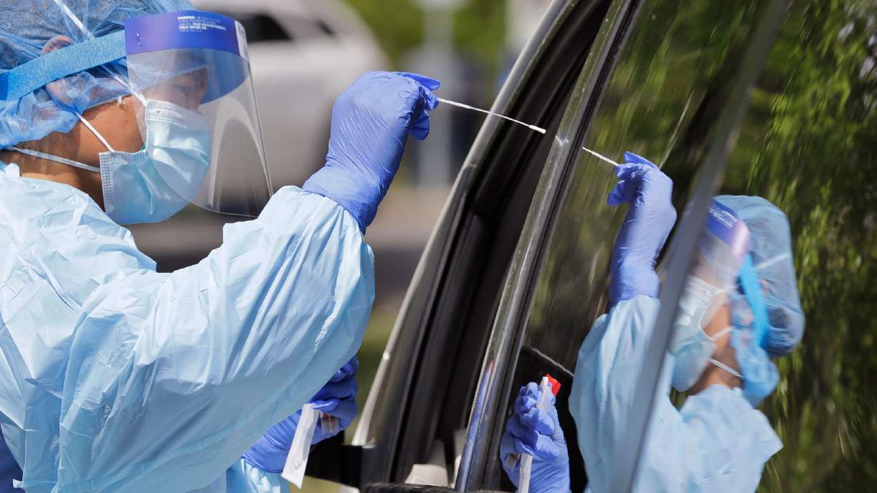 Another wave of coronavirus will likely hit the US in the fall. Here's why and what we can do to stop it