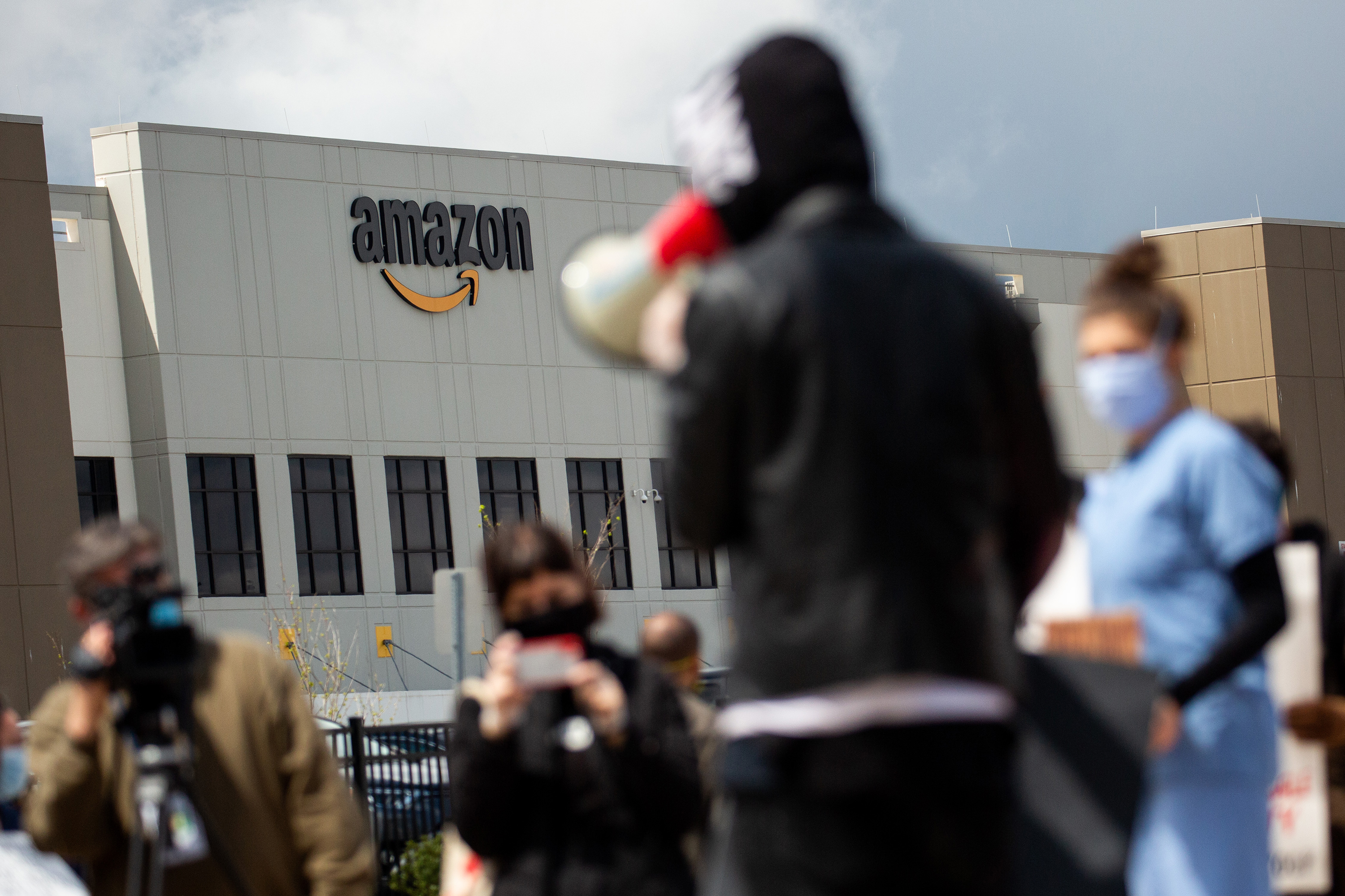 Amazon VP says he quit over company 'firing whistleblowers'