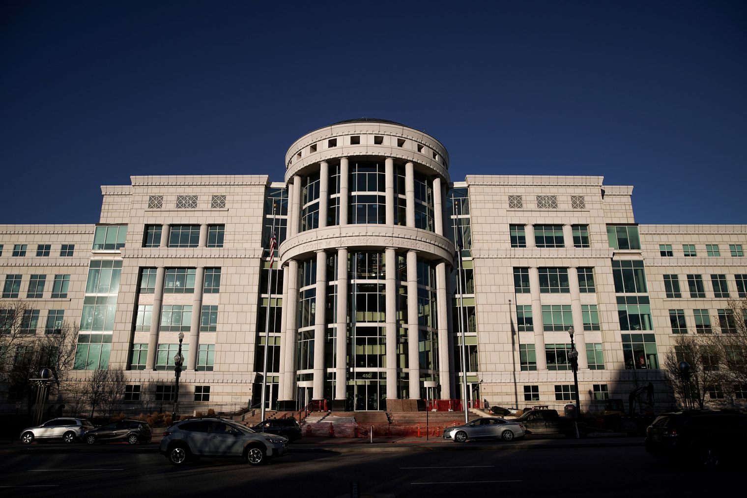 As state relaxes virus rules, judges to weigh restarting jury trials later on