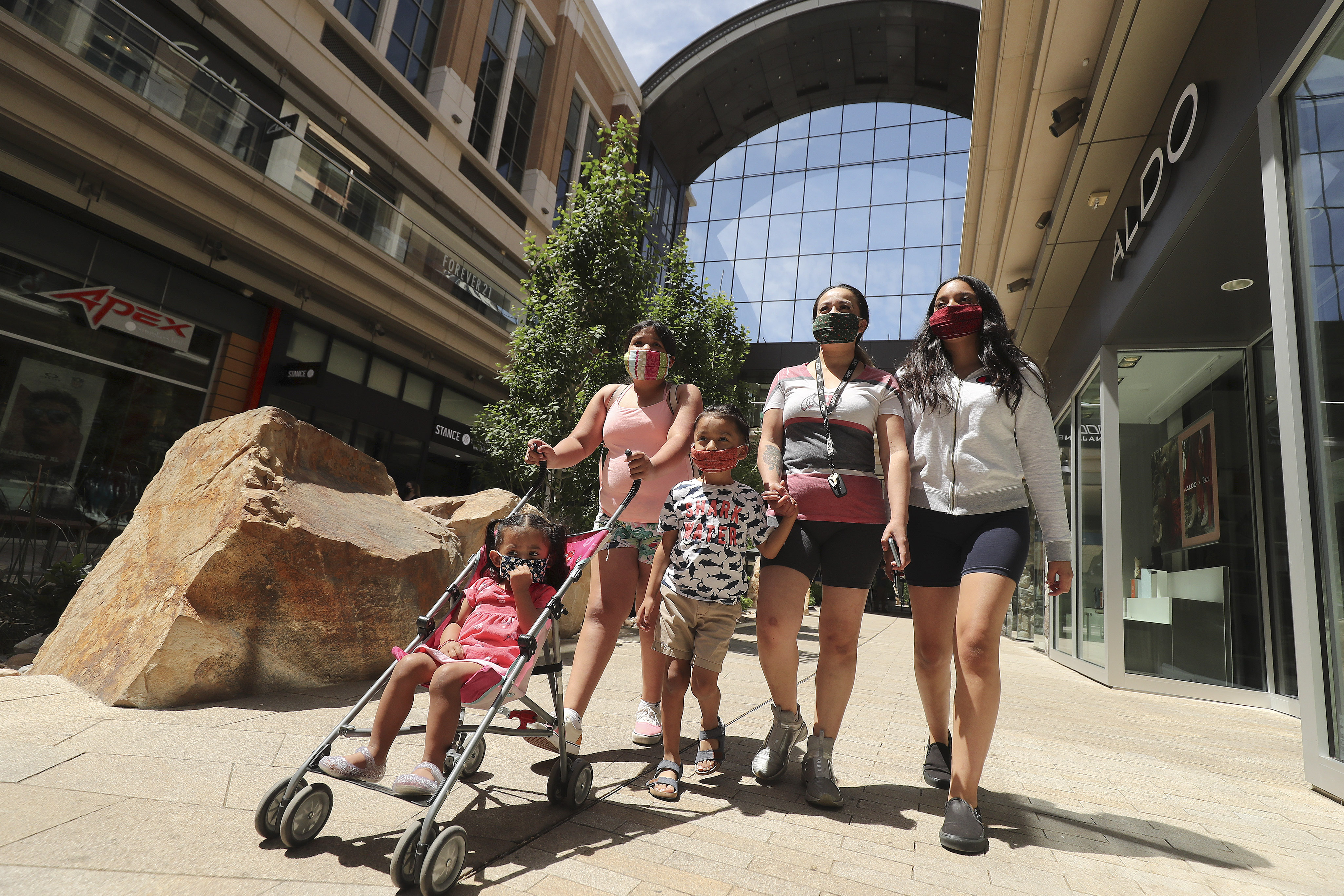 Shoppers return to City Creek mall for the first time since March