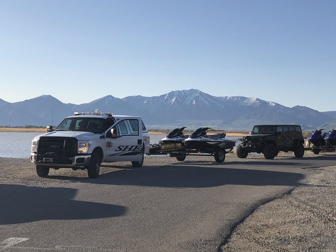 Search for girls missing on Utah Lake to continue through the night ...