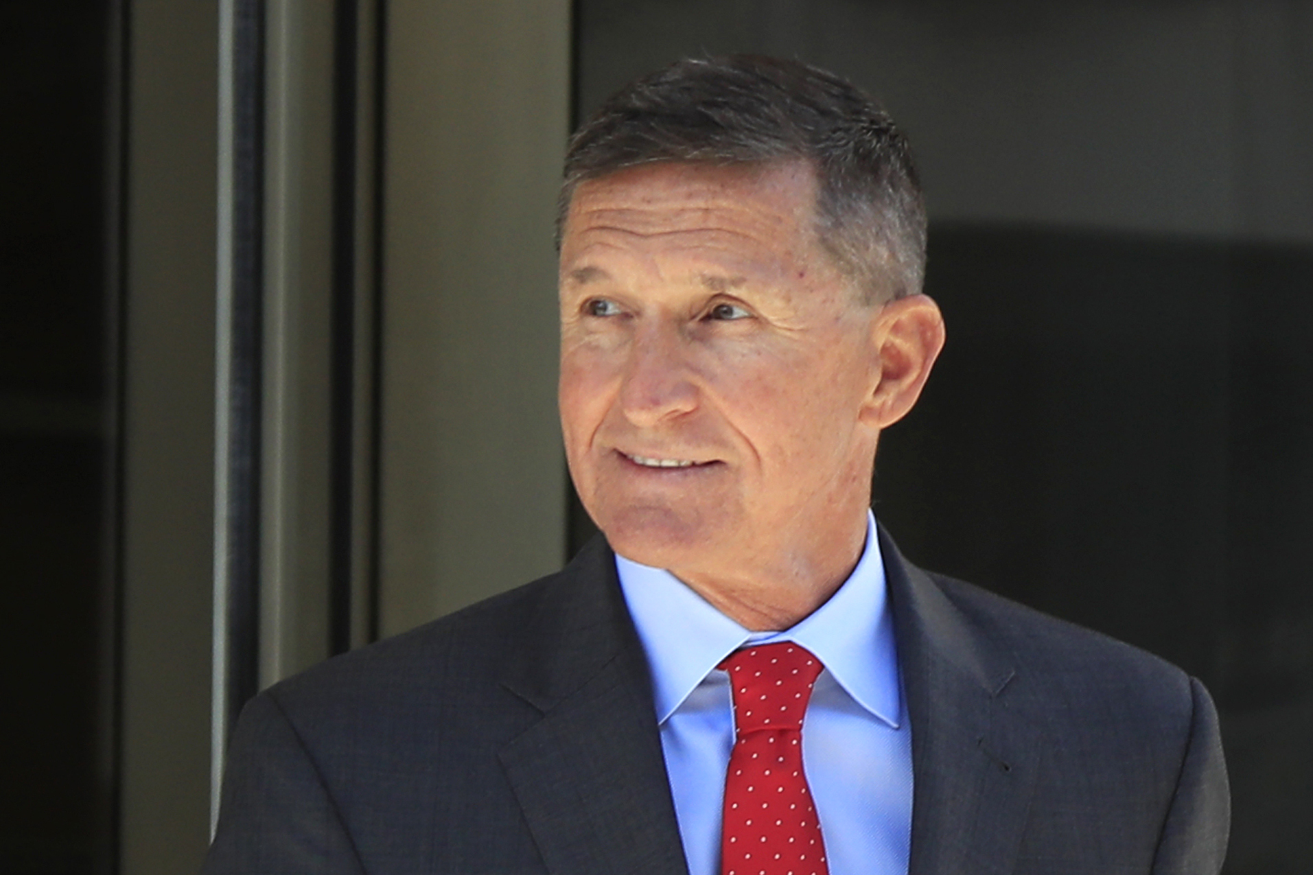 Justice Department is dropping Flynn’s Trump-Russia case