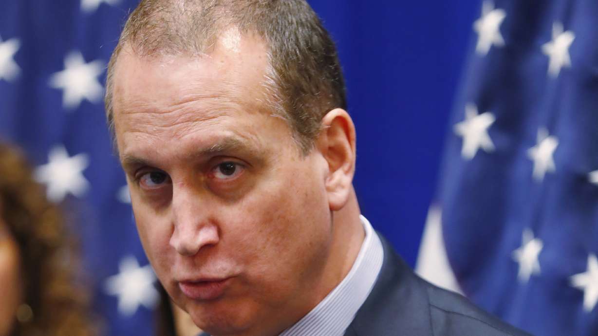 Feeling your pain? Virus reaches into the lives of Congress