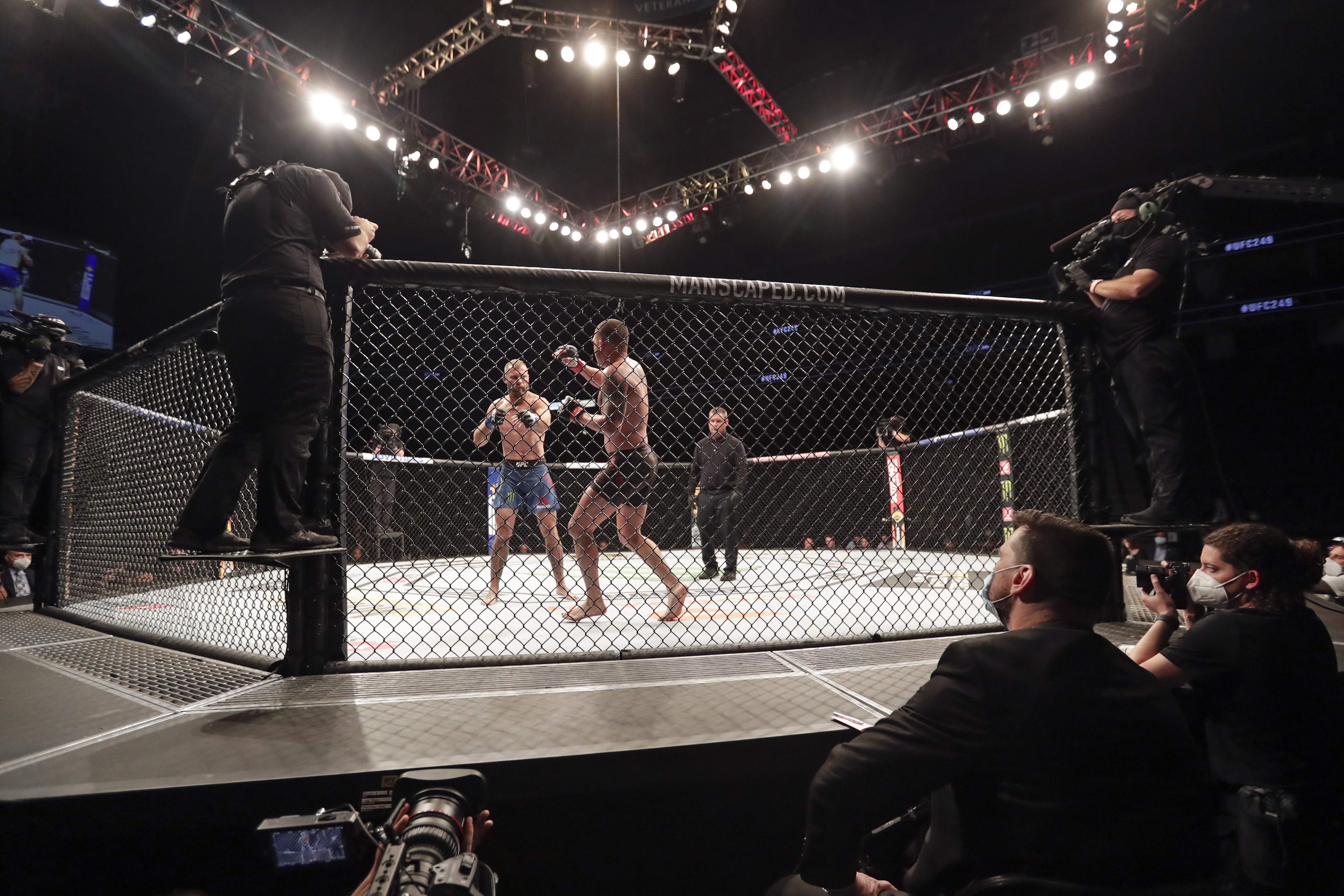 Did UFC 249 provide blueprint for live sports to return during coronavirus outbreak? 