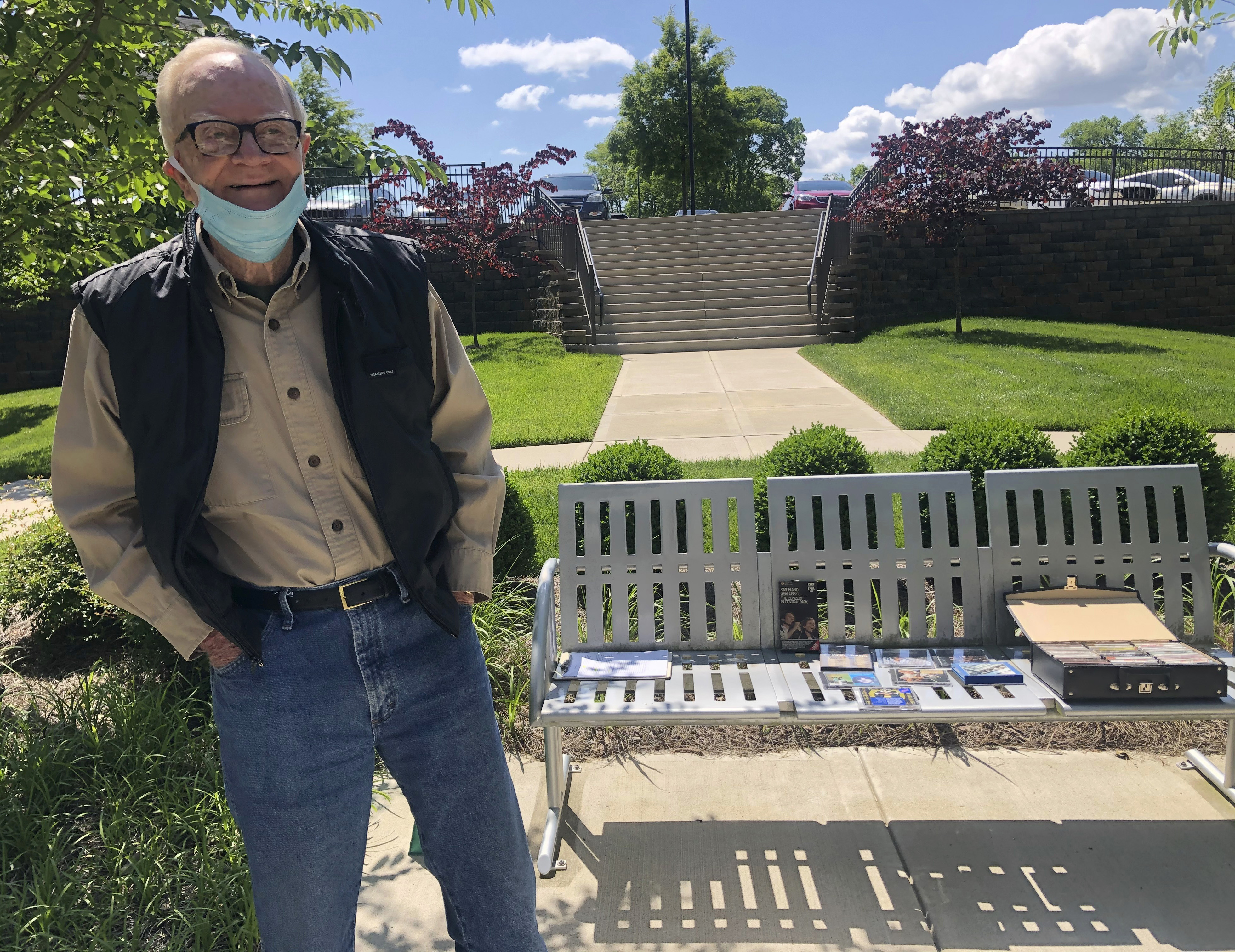 Retirees, isolated by virus, become DJs for new radio hour