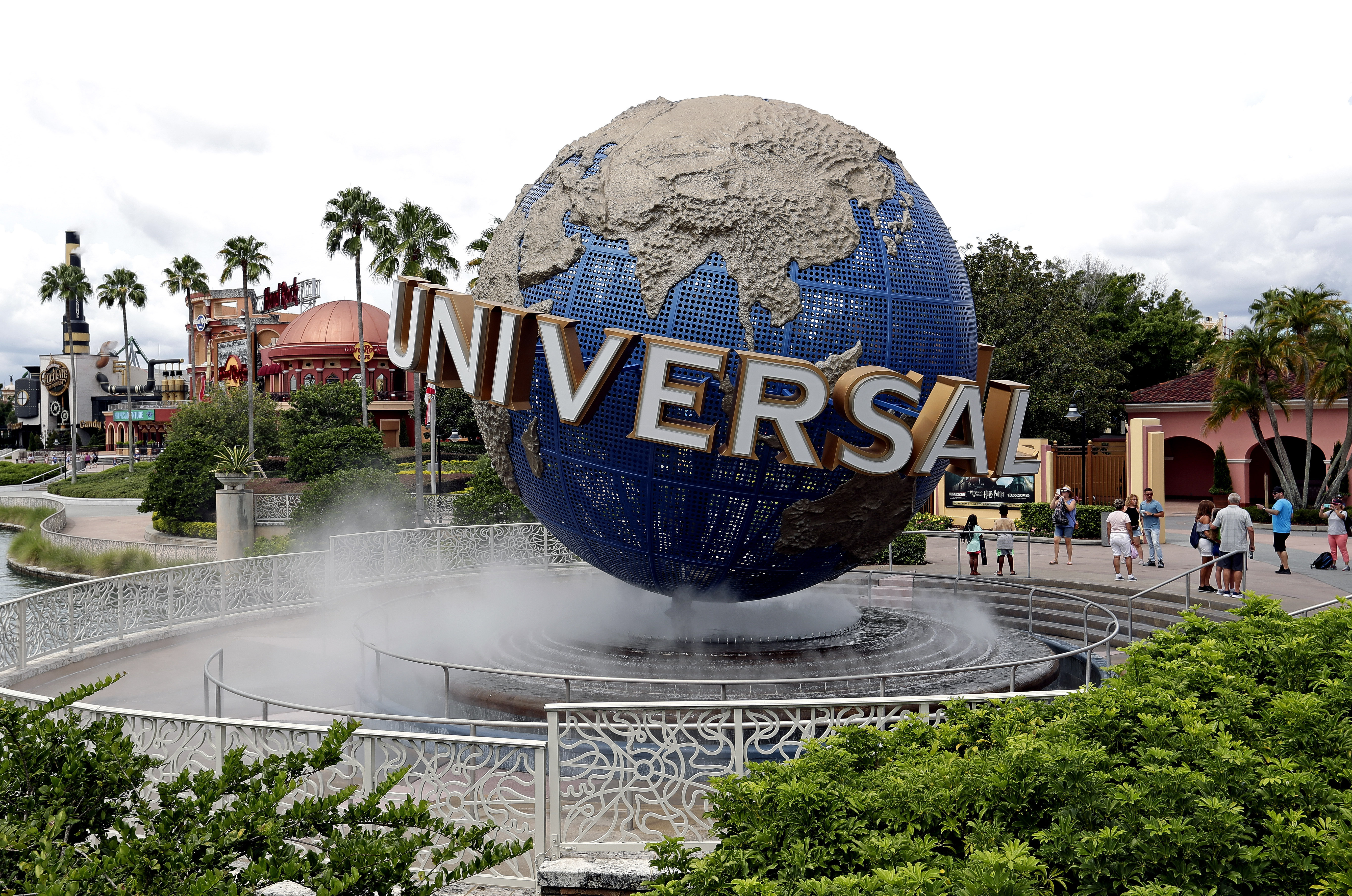 Limited reopening for Universal's entertainment district