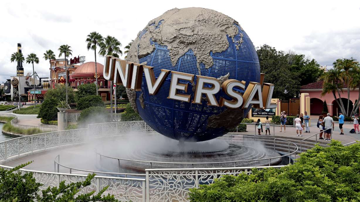 Limited reopening for Universal's entertainment district