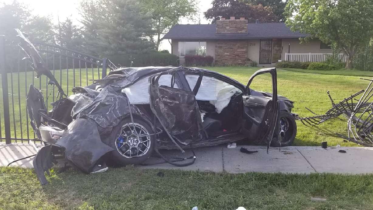 Police identify man who died in Kaysville crash