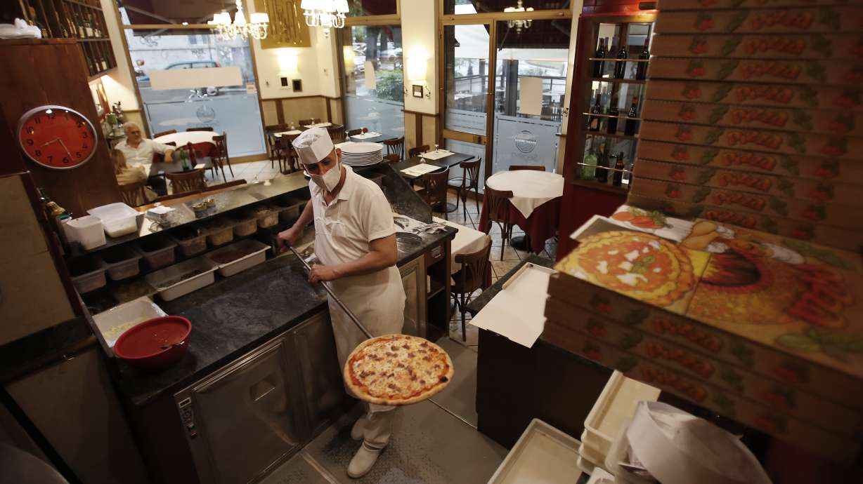 Uncertain future rattles Italy's famed restaurants