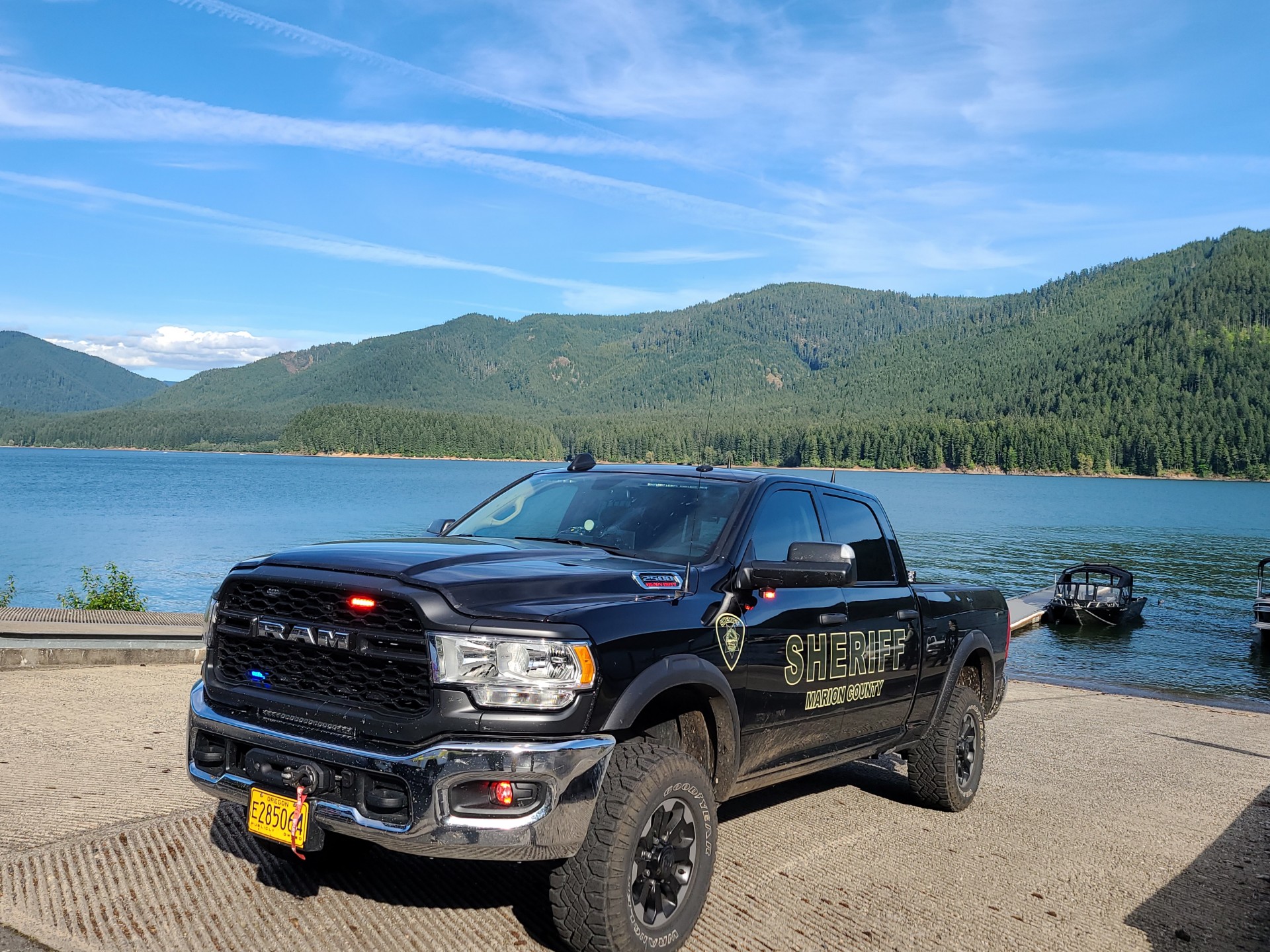 13-year-old Utah girl dies in Oregon boating accident