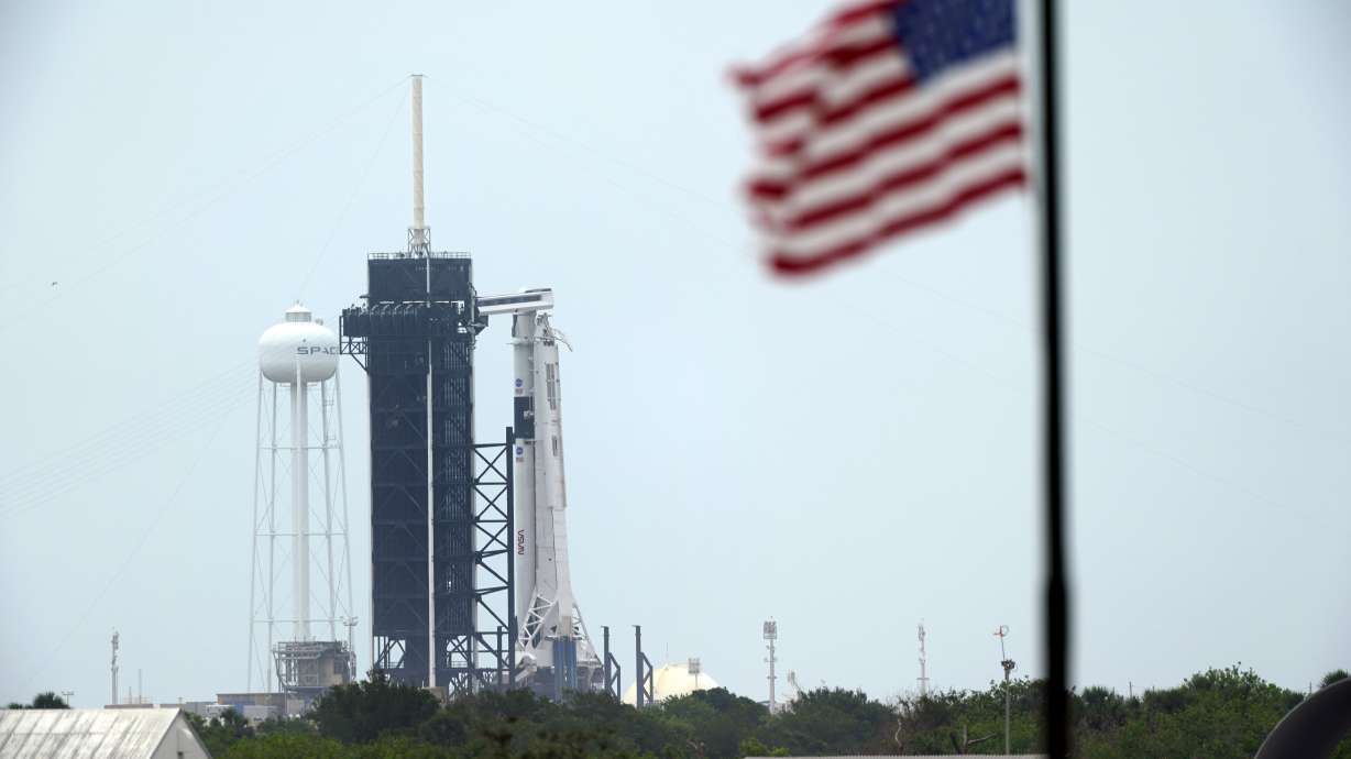 Stormy weather puts damper on SpaceX's 1st astronaut launch