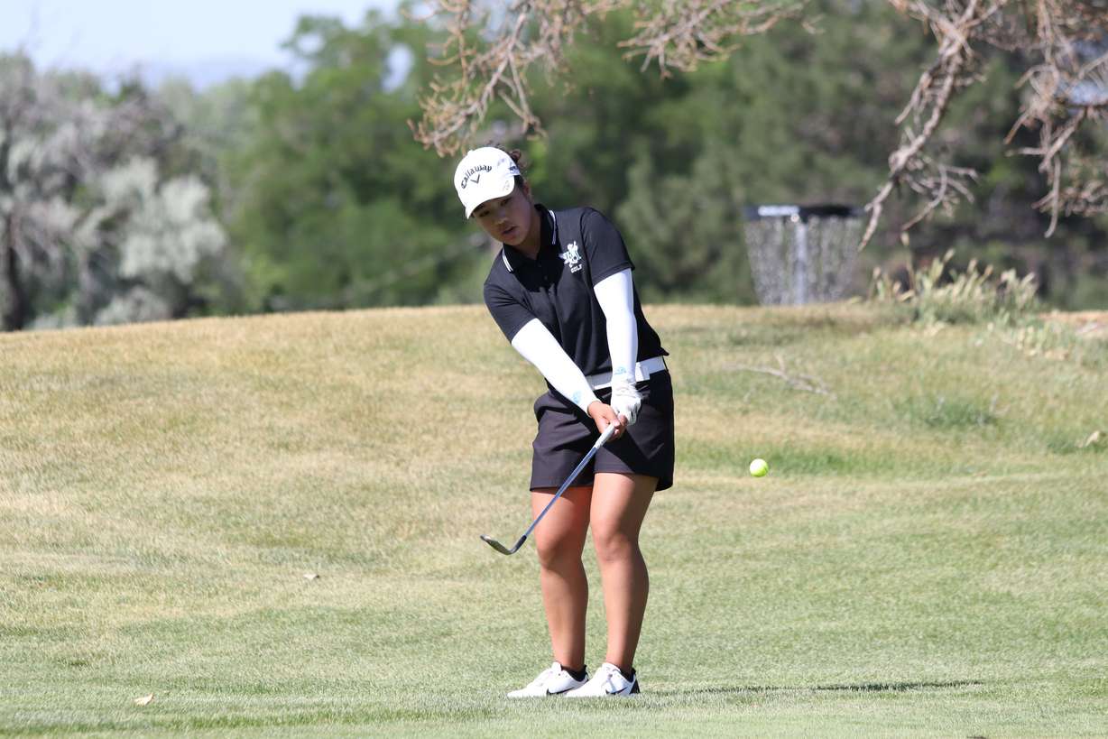 Rowland Hall freshman Arden Louchheim chips from the fringe during the Utah Section PGA Class 2A spring individual championships, Thursday, June 4, 2020 at Rose Park Golf Course. (Photo: Jesse Dodson, Fairways Media/Utah Section PGA)