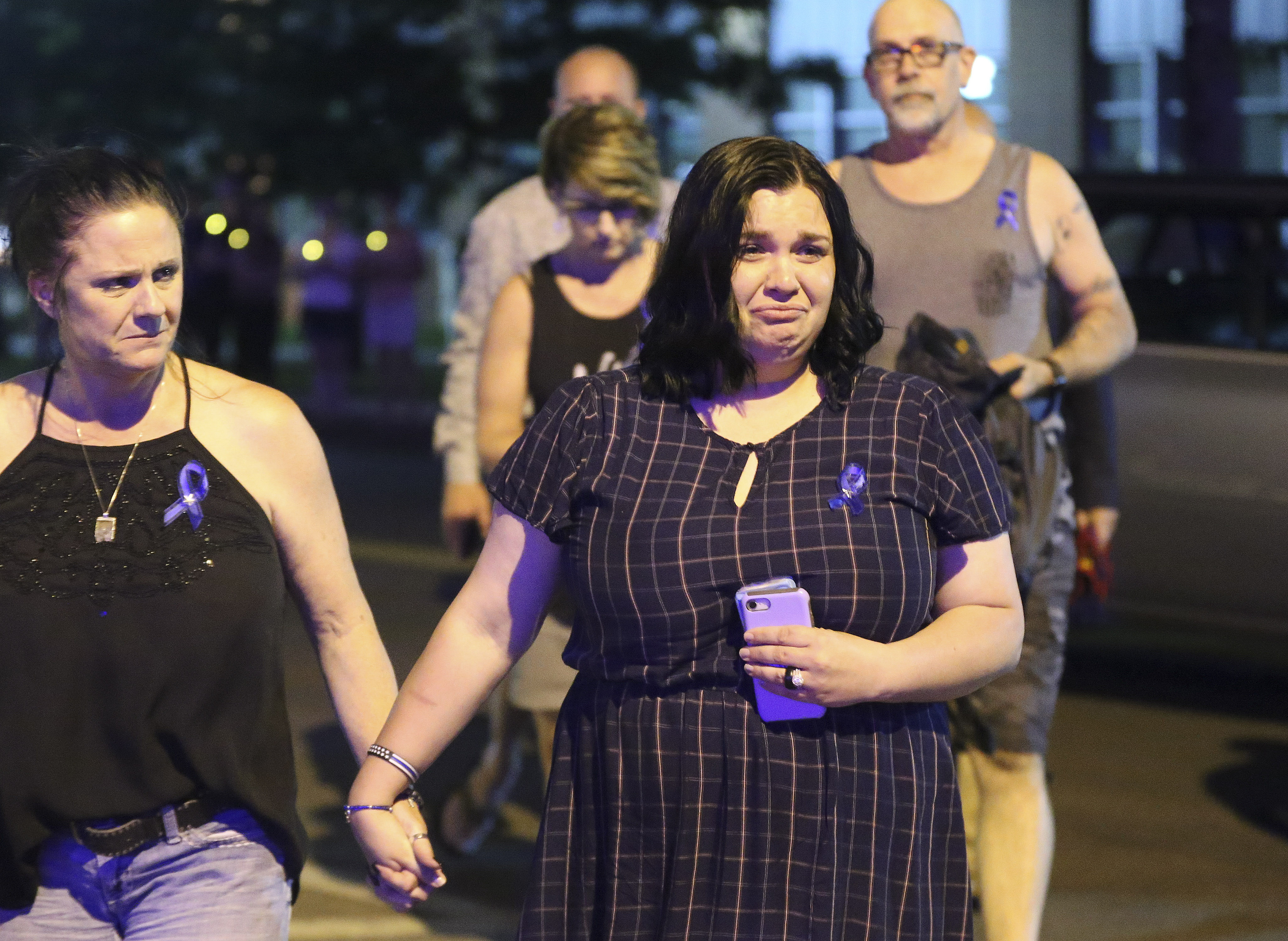 Hundreds turn out for Ogden vigil honoring fallen officer