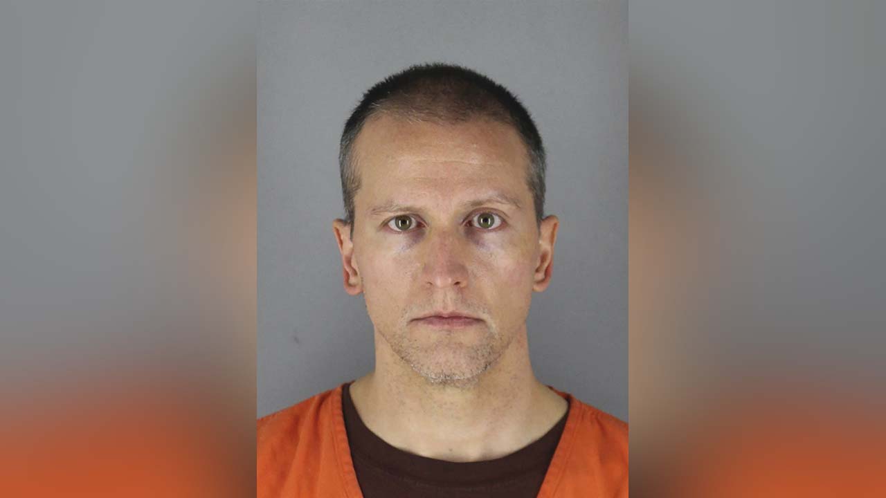 Officer charged in Floyd's death held on $1 million bond