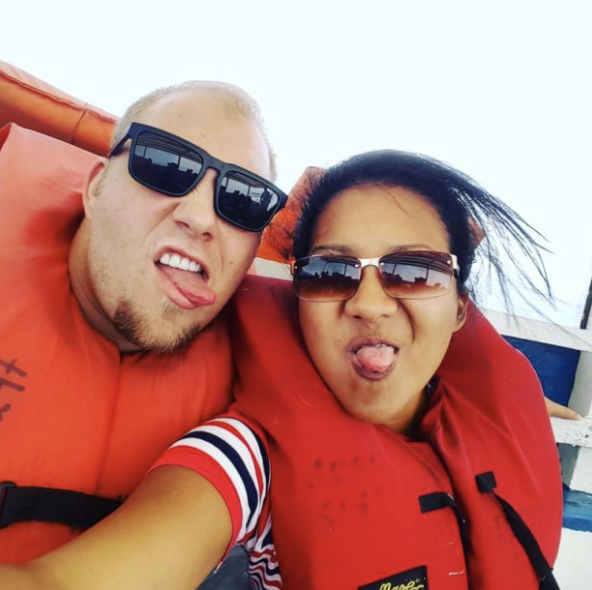 Josh and Thamy Holt on their honeymoon on Venezuela’s Isla de Coche in June 2016. (Photo: Josh Holt /Instagram)