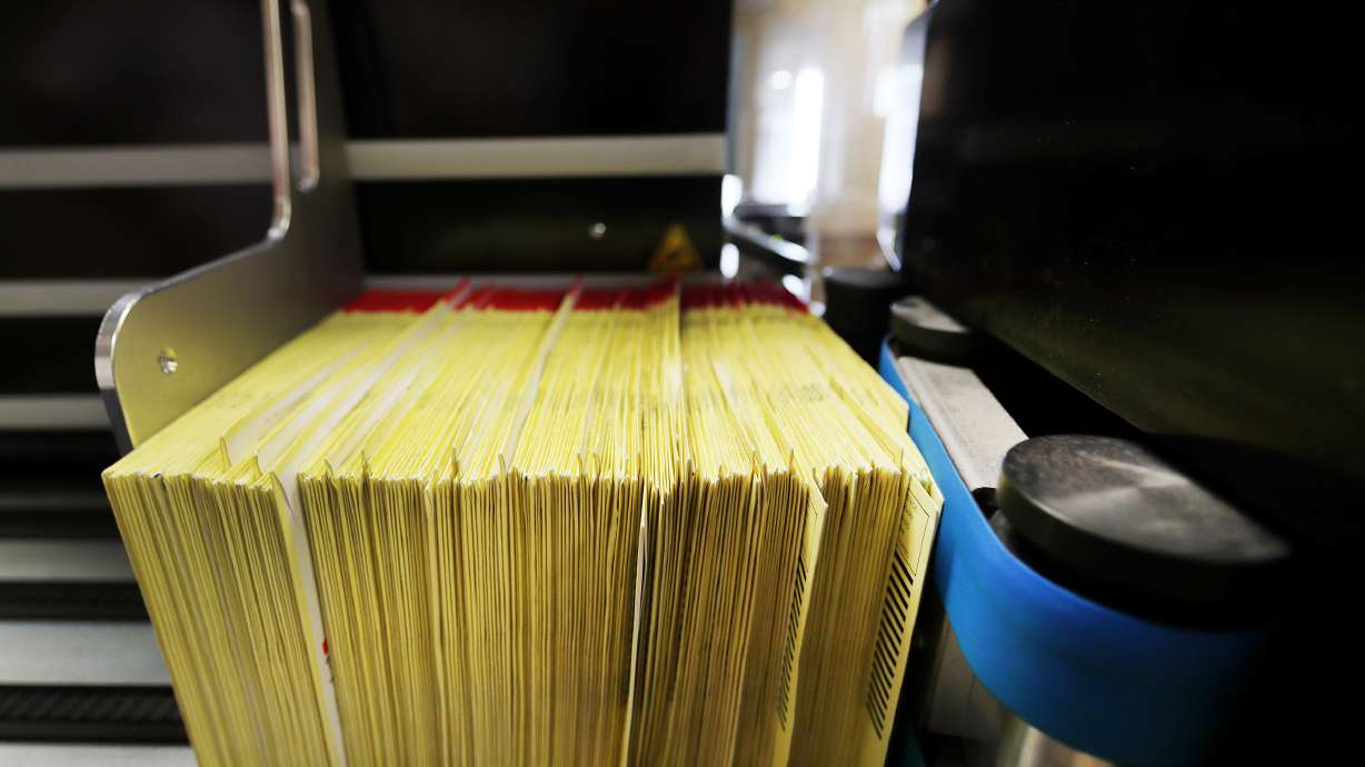 Duchesne County residents surprised by wrong party's ballots; county working on a fix