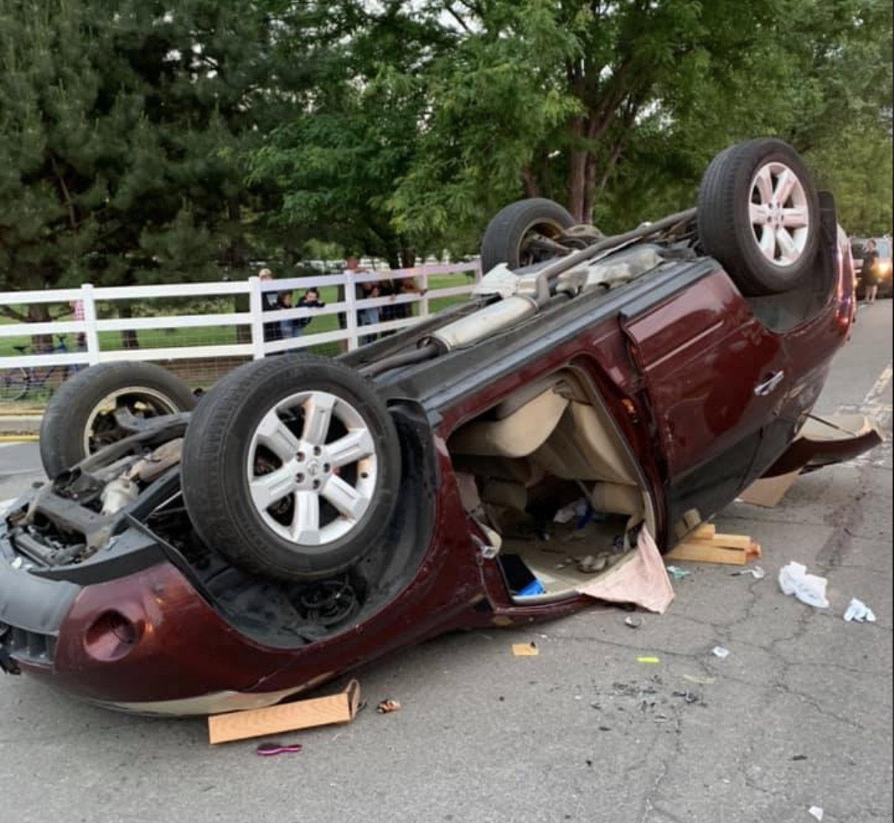2 hospitalized after Saturday crash in Mapleton