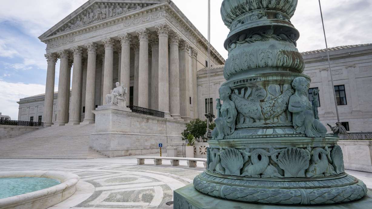 Supreme Court for now stays out of police immunity debate