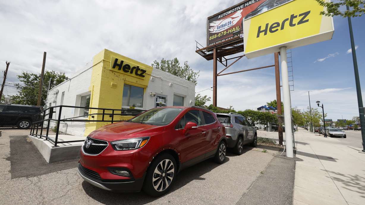 Hertz suspends plans for $500M stock sale pending SEC review
