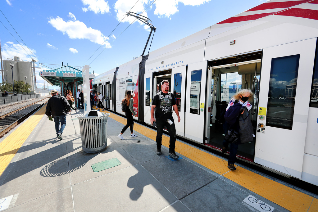 UTA to require all riders, employees to wear face masks