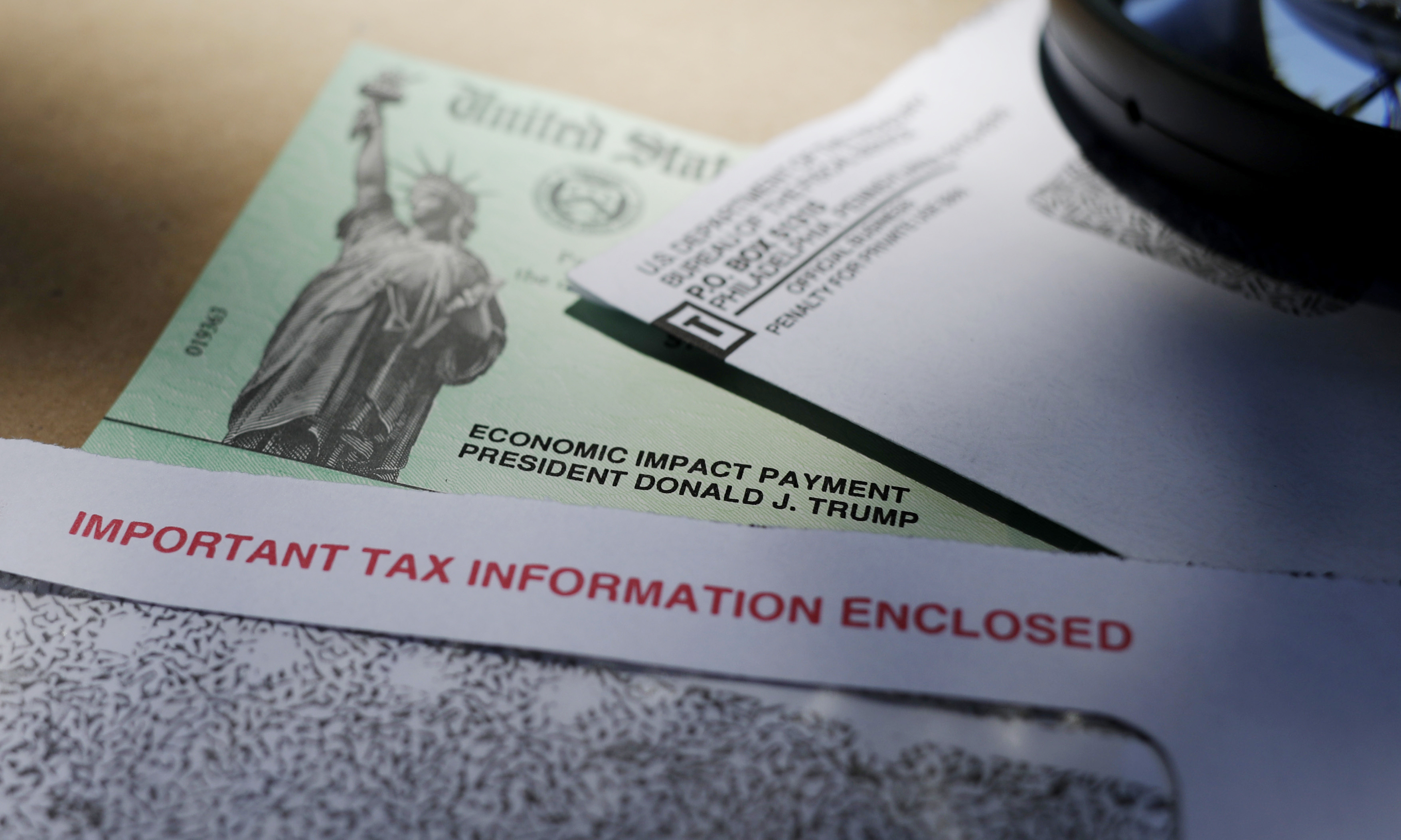 US inmates got virus relief checks, and IRS wants them back