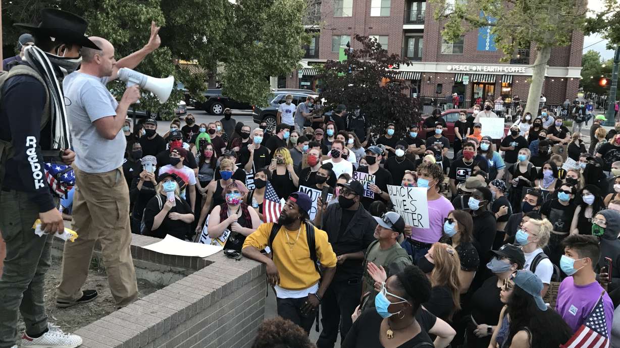 'A small compromise goes a long way': Counter-protesters ask for unity with Provo group