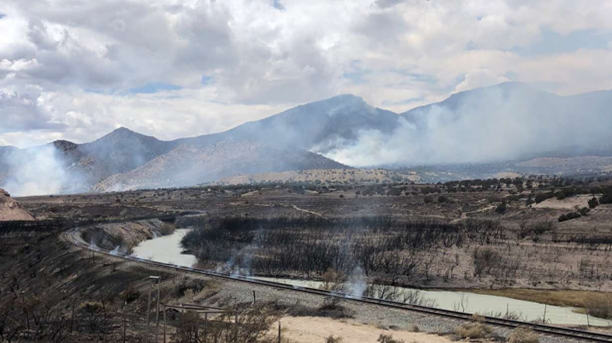 Wildfire updates: Crews reach 20% containment on Canal Fire in Millard County