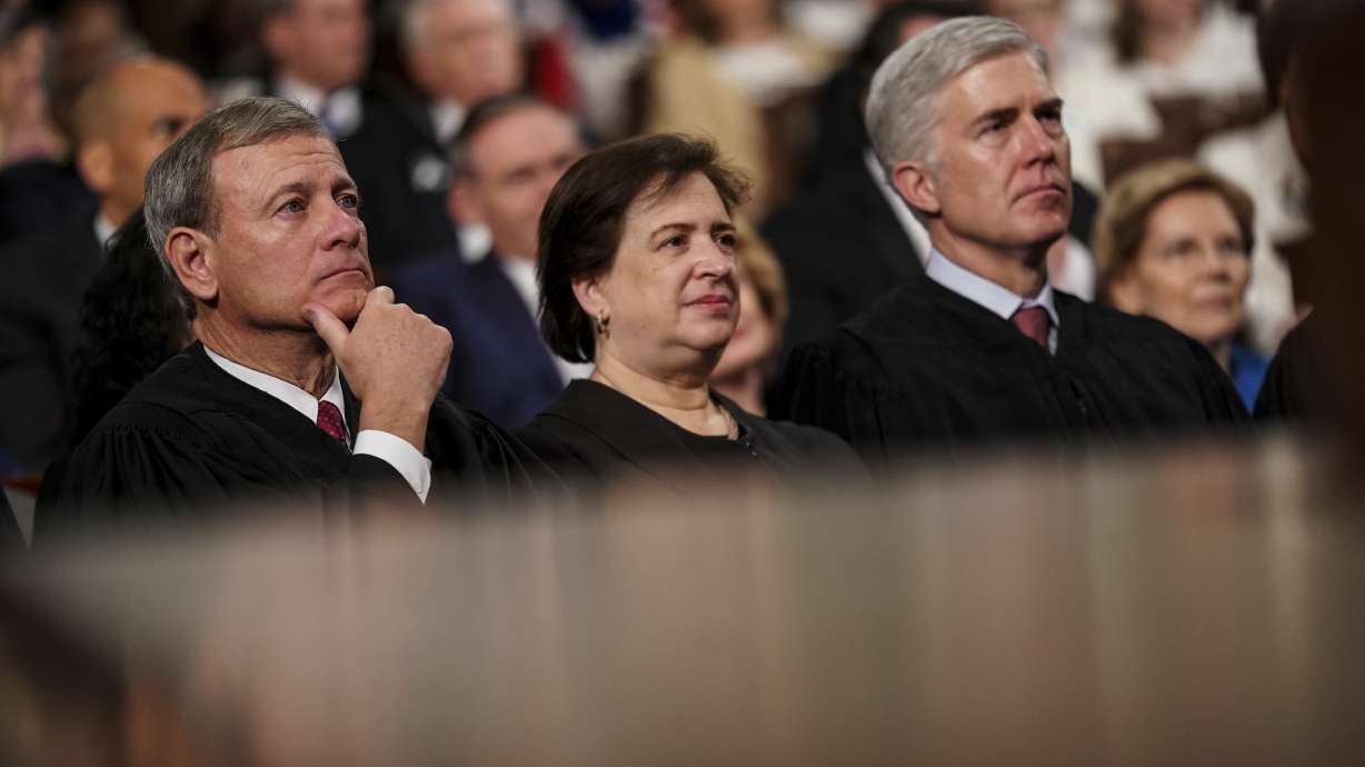 Why does Sen. Mike Lee have issues with conservative Supreme Court justices?