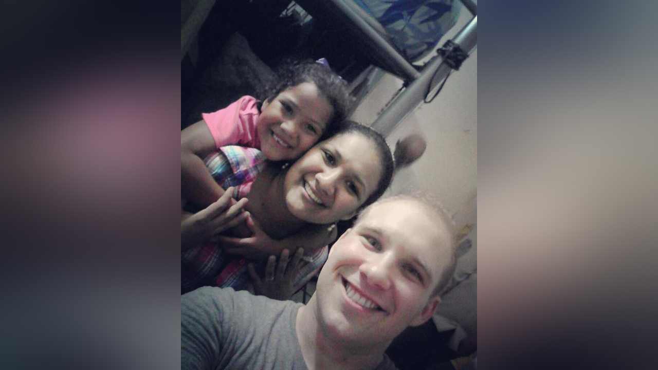 'Hope in Darkness': 2 daughters left behind with mom, stepdad in Venezuelan prison