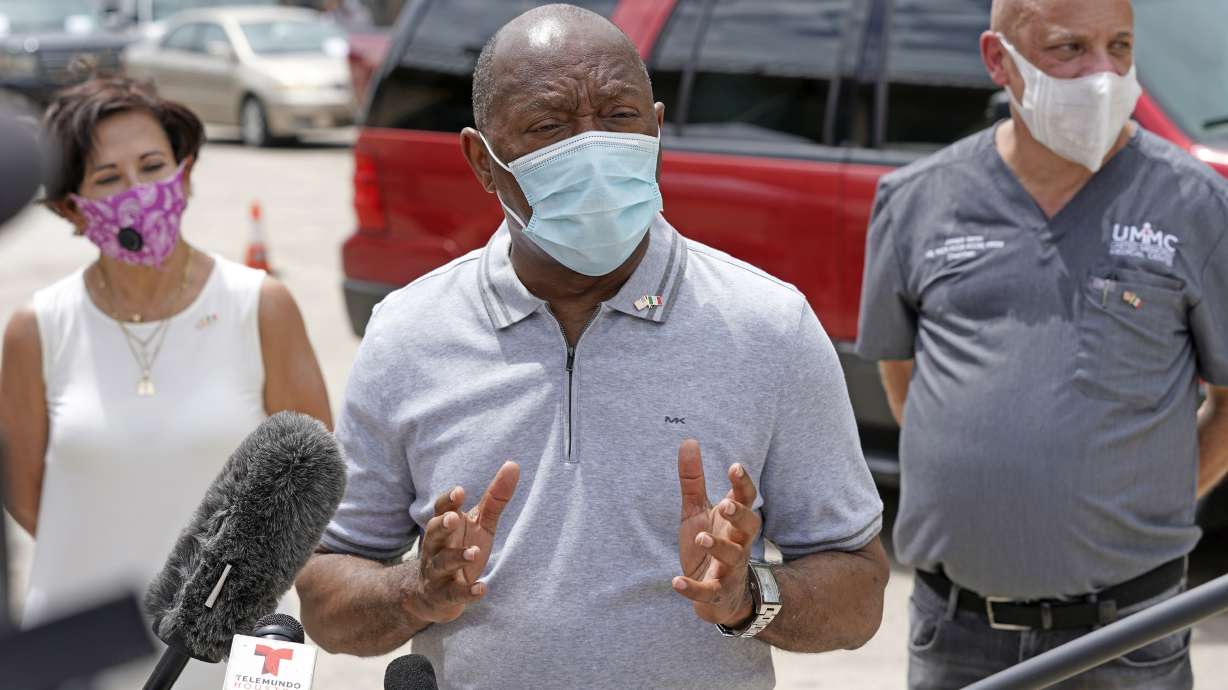 Houston leaders call for city lockdown amid virus case surge