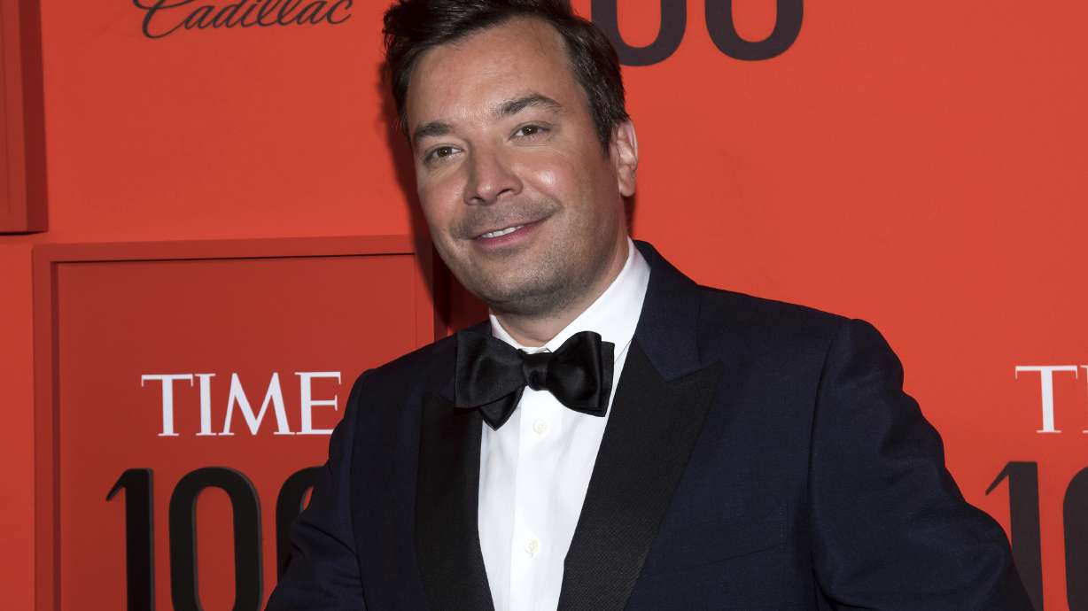 Jimmy Fallon, 'Tonight' show return to studio, sans audience