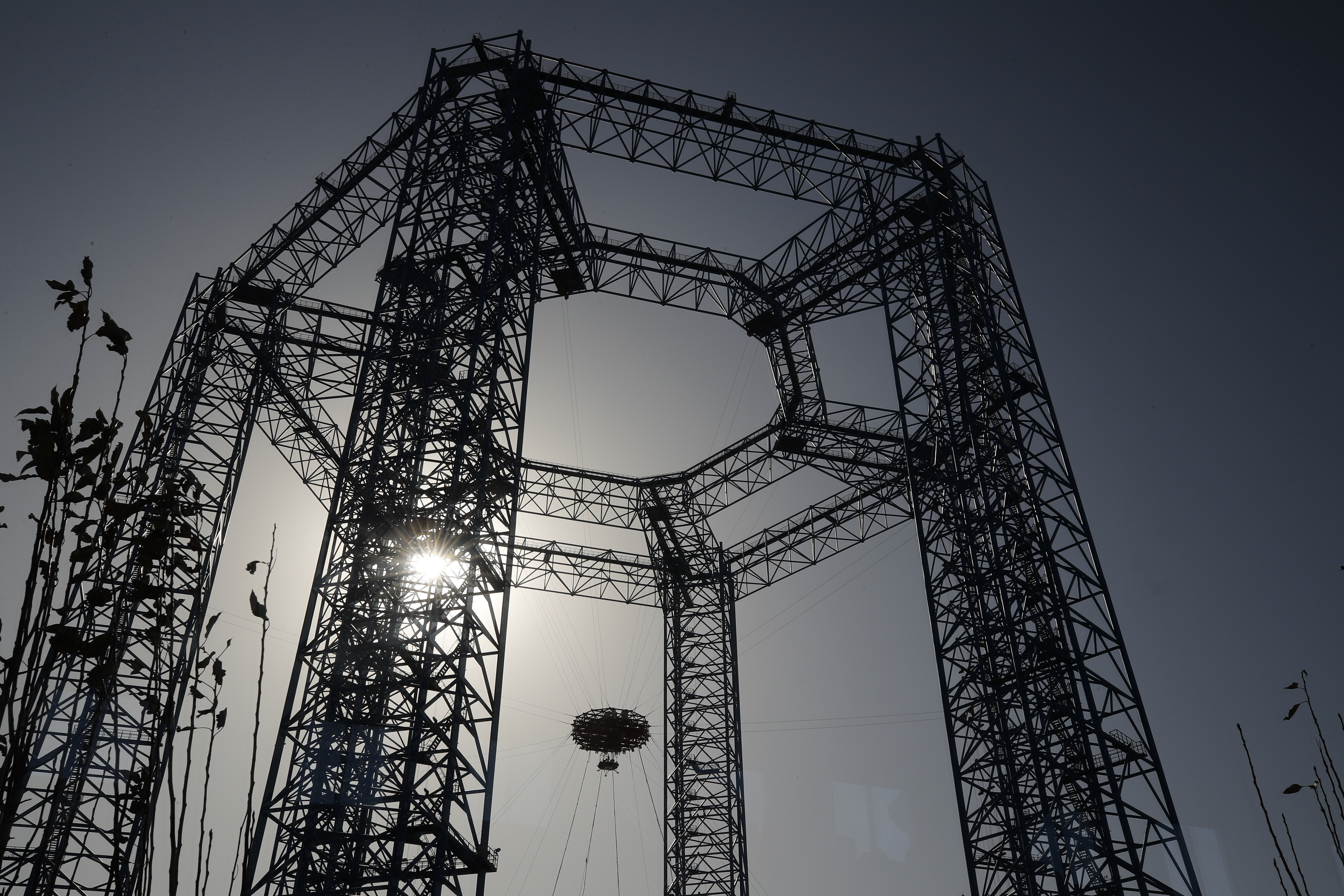 China moves rocket into place for upcoming Mars mission