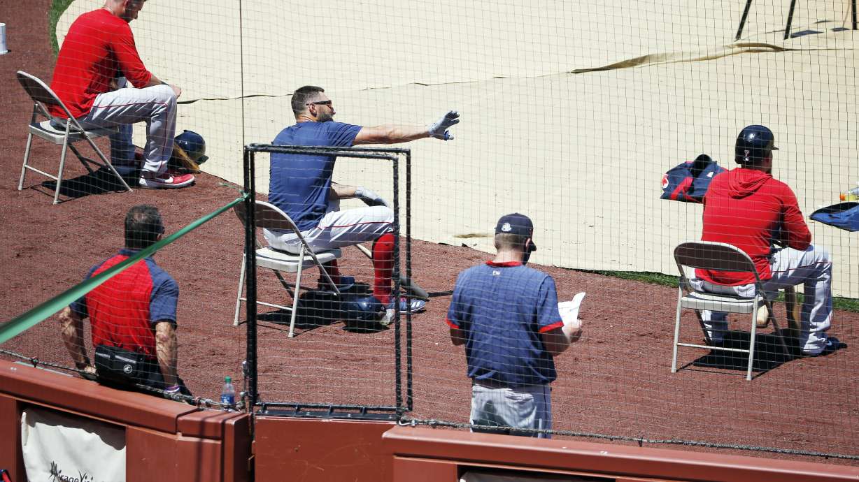 Play ball? Experts send mixed signals on MLB 60-game season