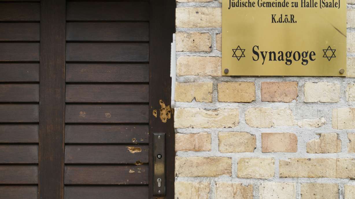 Yom Kippur synagogue attacker goes on trial in Germany