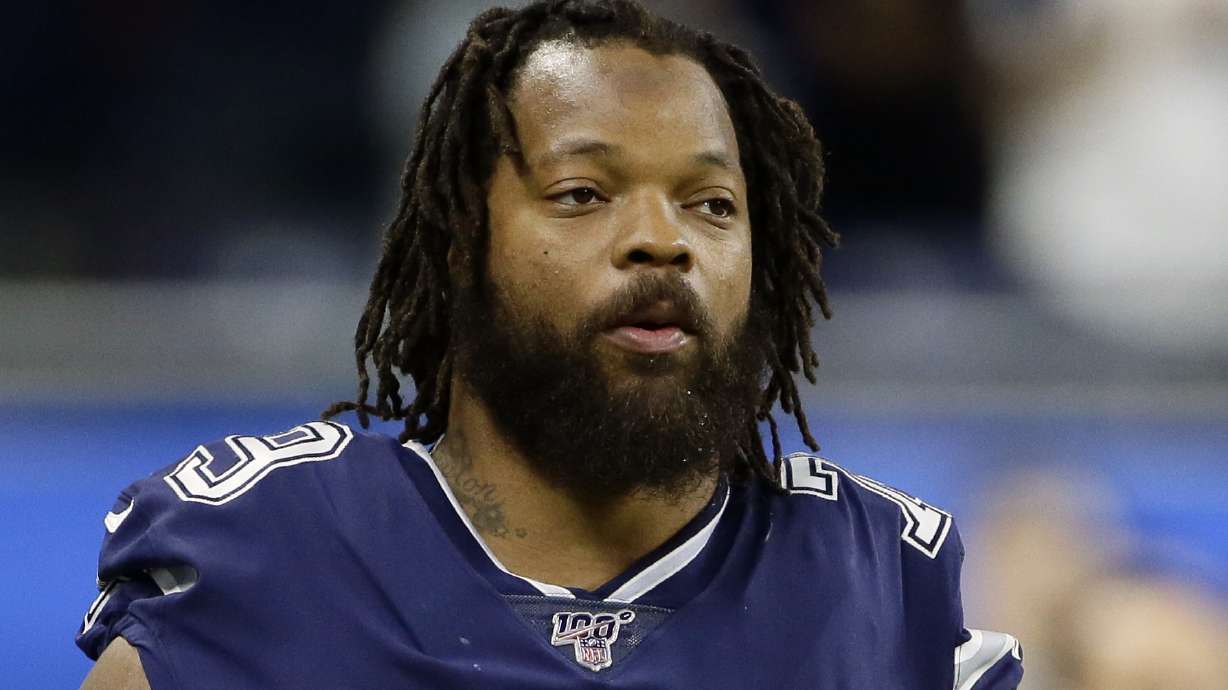 Defensive end Michael Bennett retires after 11 pro seasons