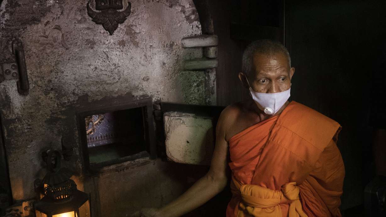 Thai serial killer cremated after decades as museum display