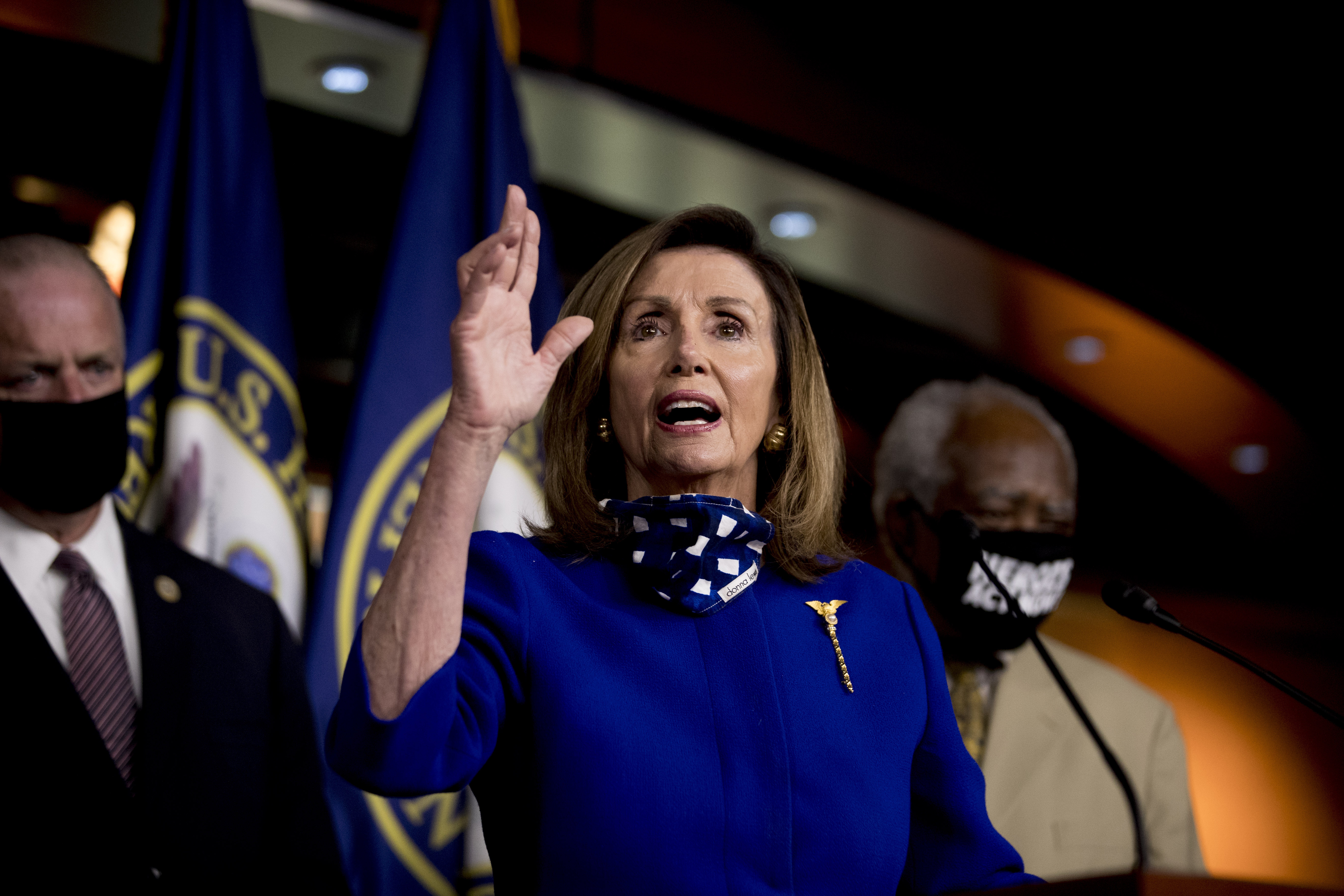 As Congress fights, analysts warn economy needs help now