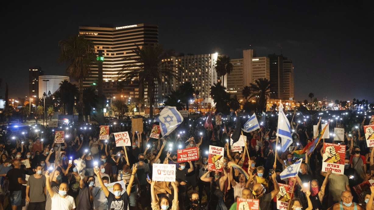 Arrests and clashes follow anti-Netanyahu protests in Israel