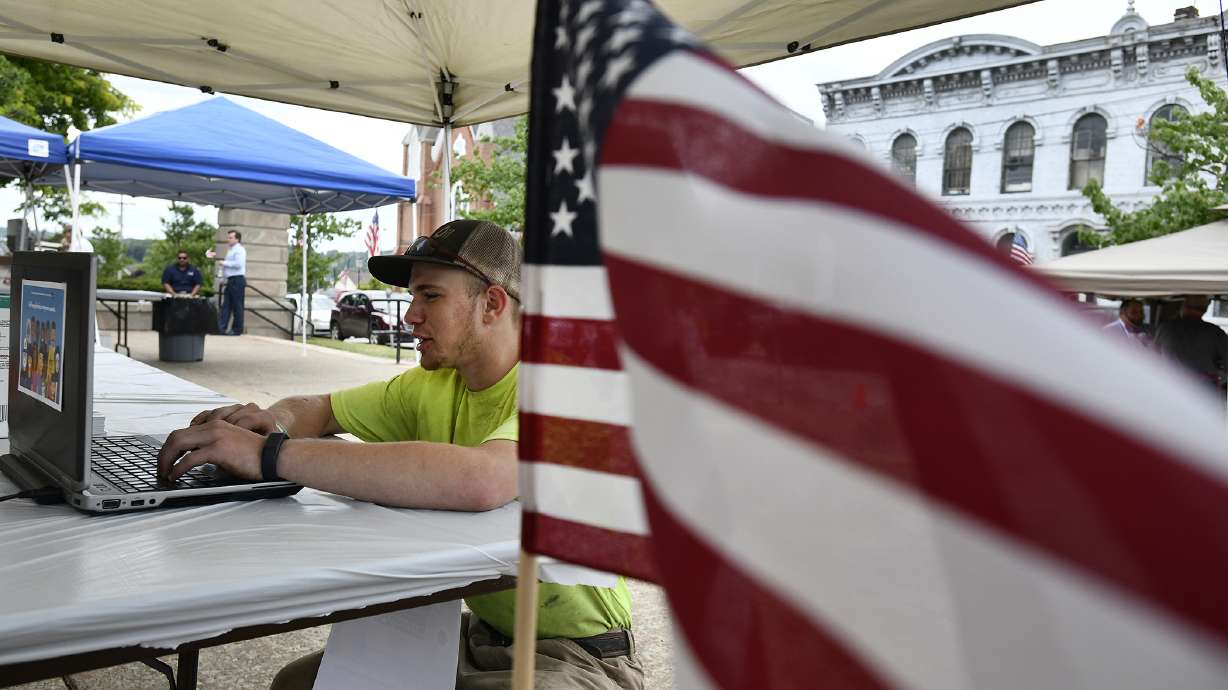 Experts worry about errors if census schedule is sped up