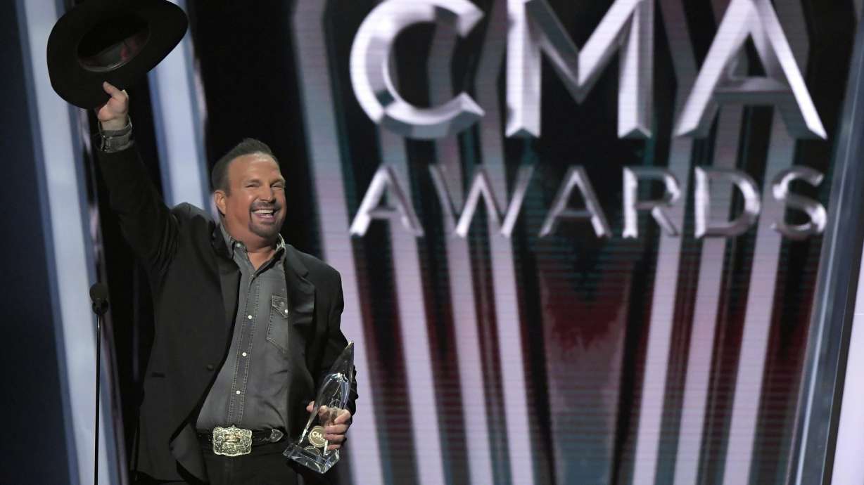 Garth Brooks doesn't want to win CMA entertainer award again