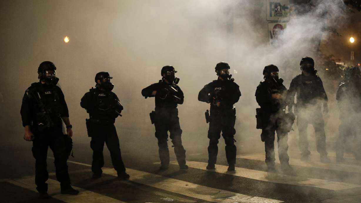 US agents to pull back in Portland but will stay on standby