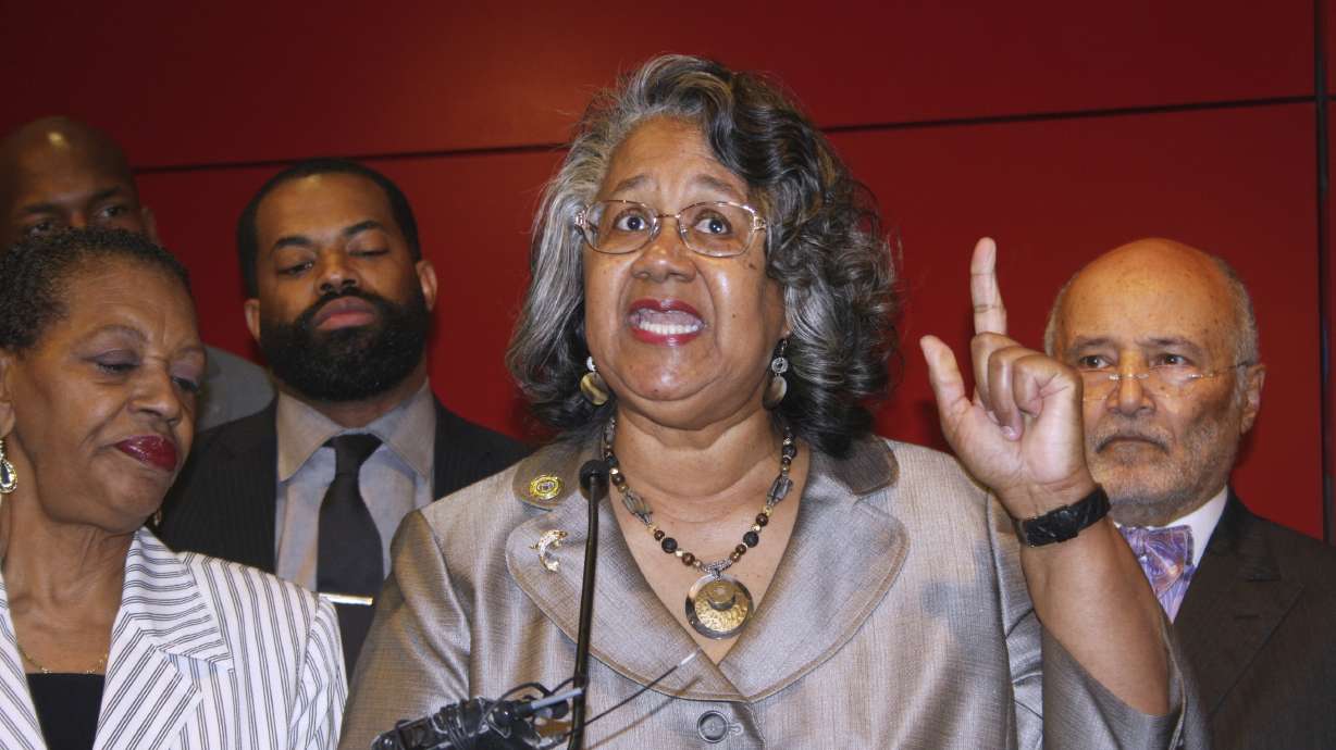 Ex-Maryland lawmaker gets 2 years in prison in bribery case